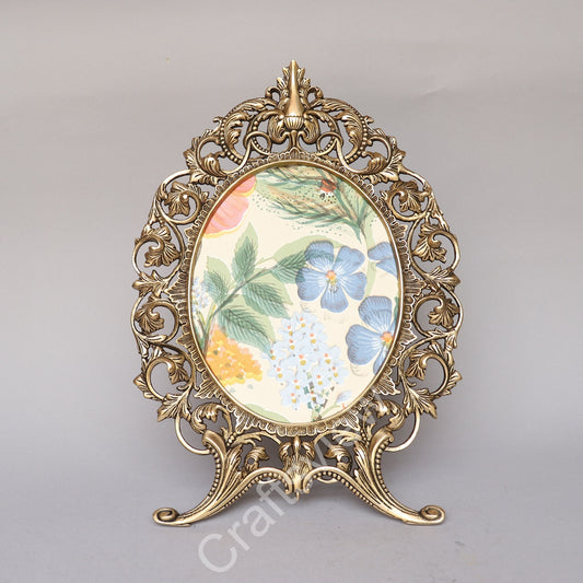 Beautiful Brass Photo Frame | memories it holds